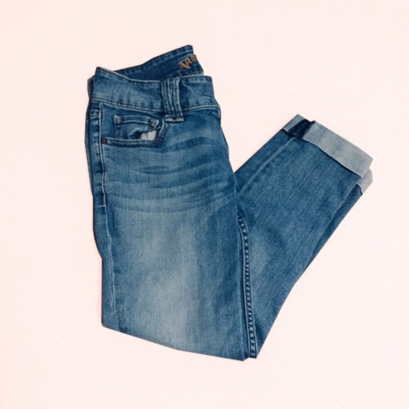 Arizona Jean Company Denim - Arizona Size 5 Crop Jeans